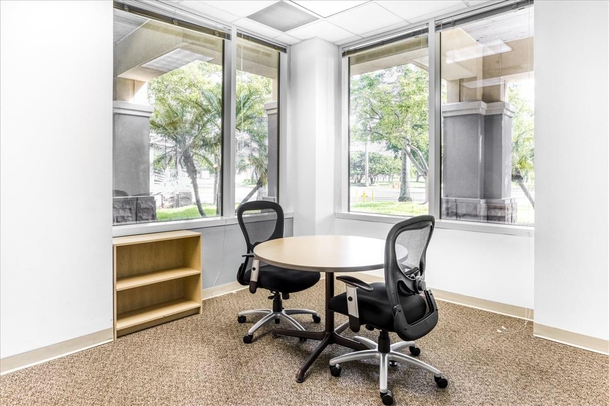 950 S Pine Island Rd Office Images
