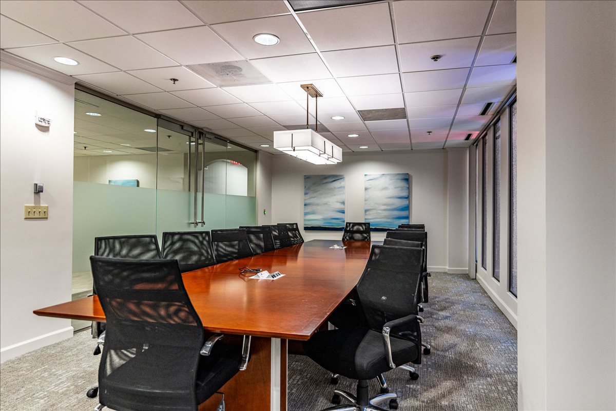 Photo of Office Space on Gas Light Tower / Peachtree Center North, 235 Peachtree St NW Atlanta