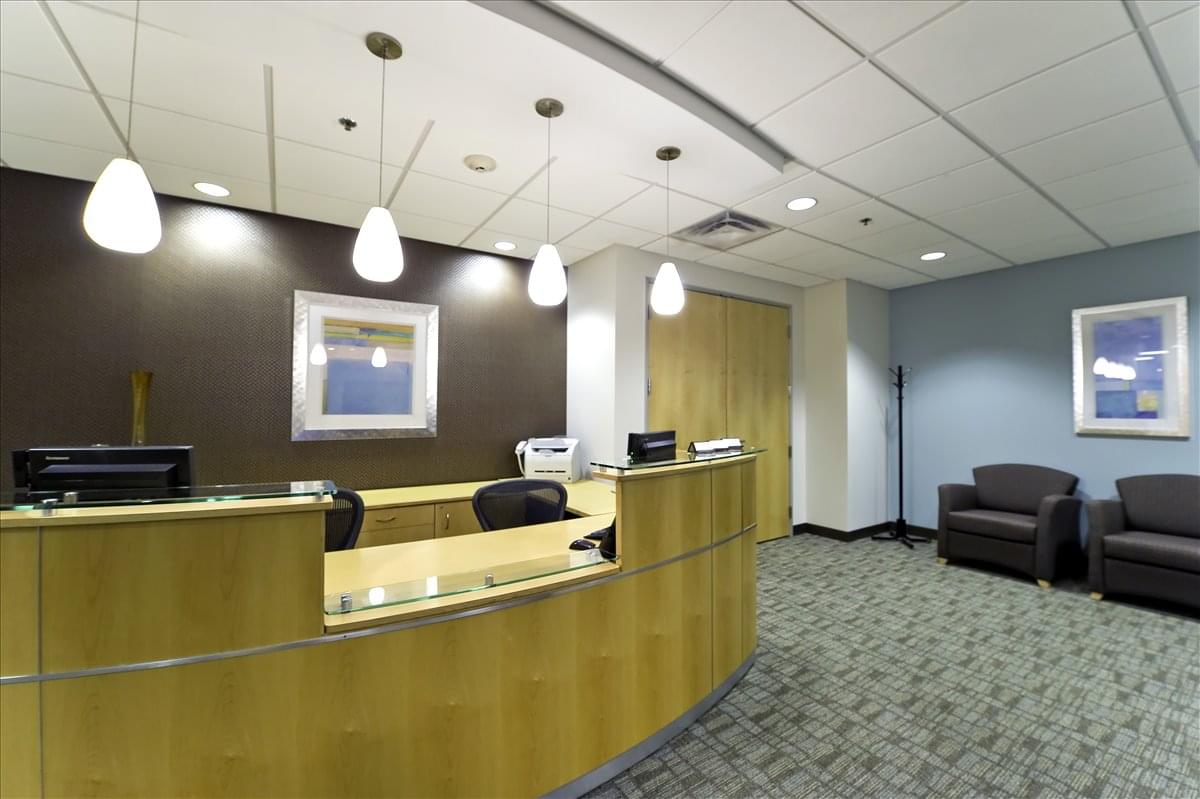 Bentonville Plaza, 609 SW 8th St Office Images