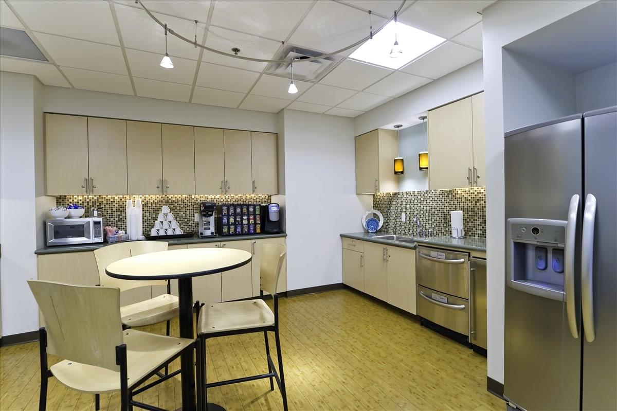 Bentonville Plaza, 609 SW 8th St Office Space - Bentonville