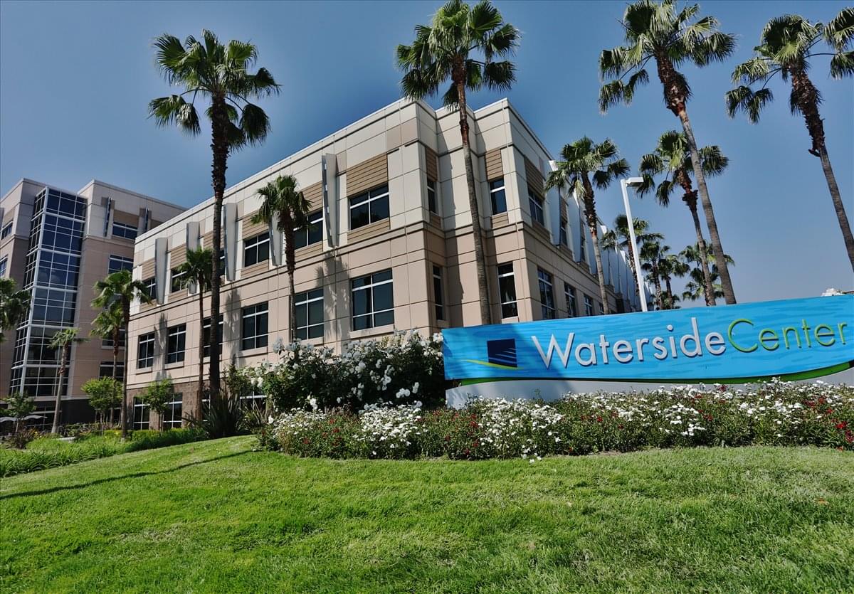 Waterside Center available for companies in Ontario