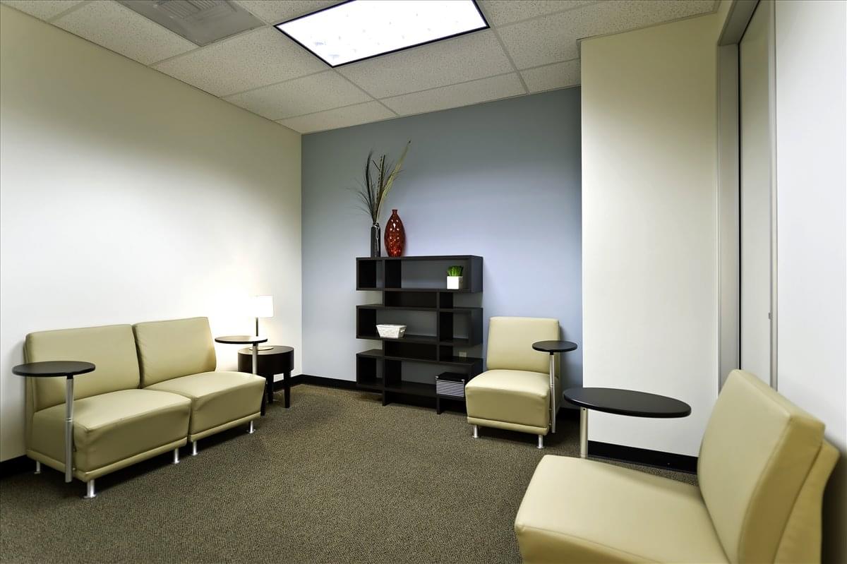 Cal Twin Towers, 4900 California Ave, Tower B-210 Office Space - Bakersfield