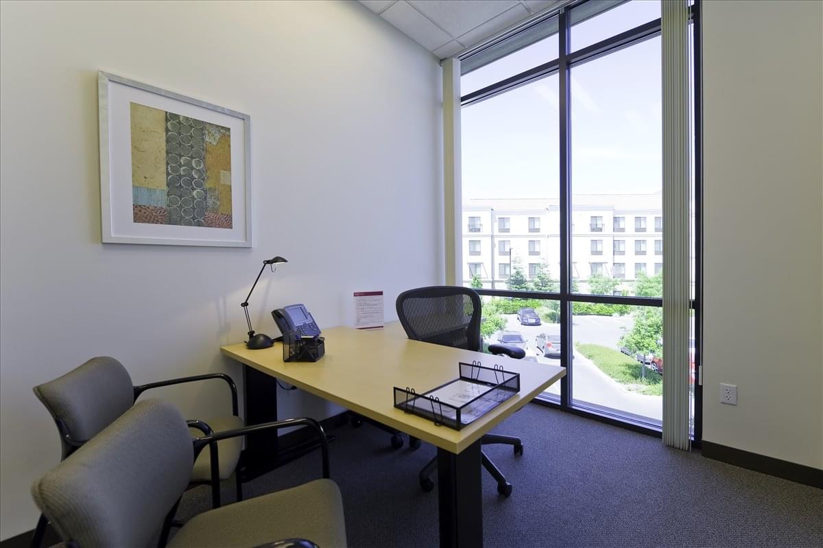 9245 Laguna Springs Dr Office Space - Elk Grove