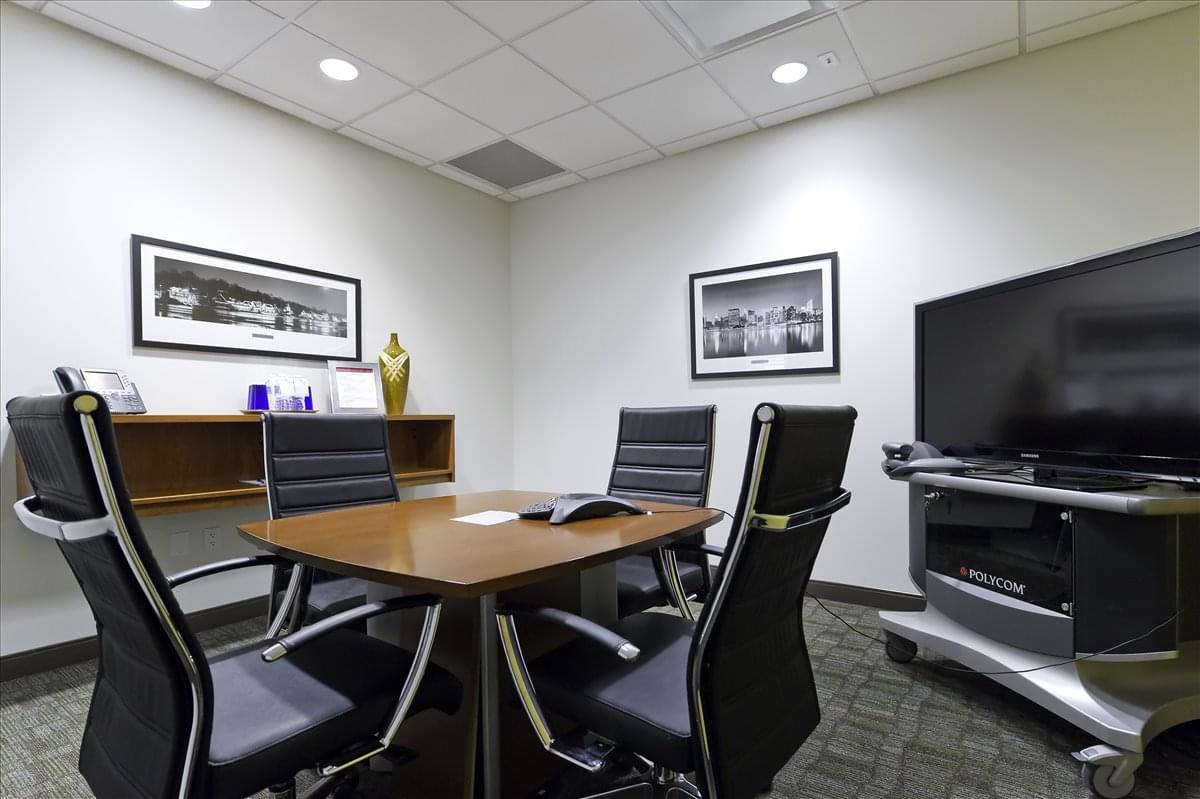 Mack Cali Center, 140 E Ridgewood Ave Office Space - Paramus