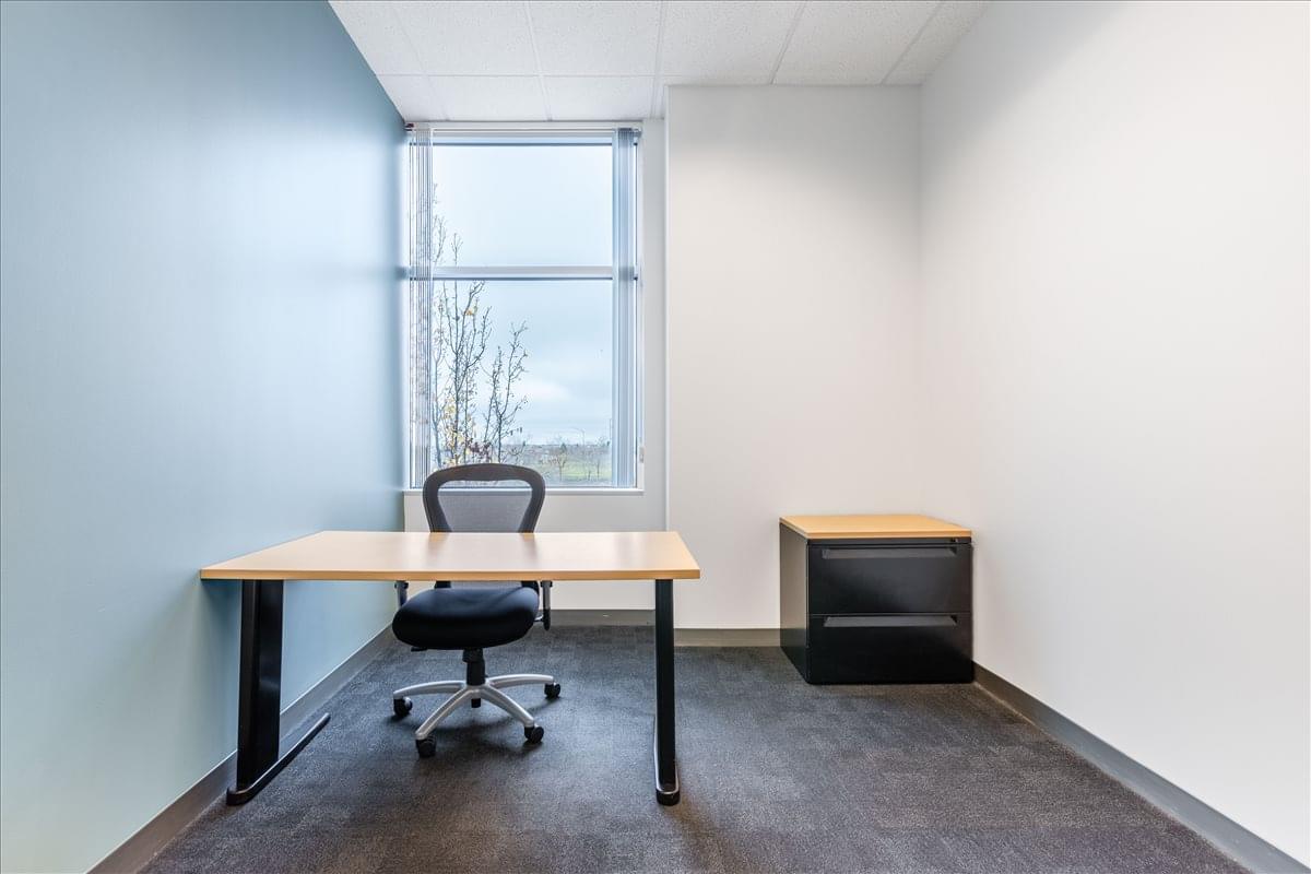 915 Highland Pointe Dr, Highland Reserve Office Space - Roseville