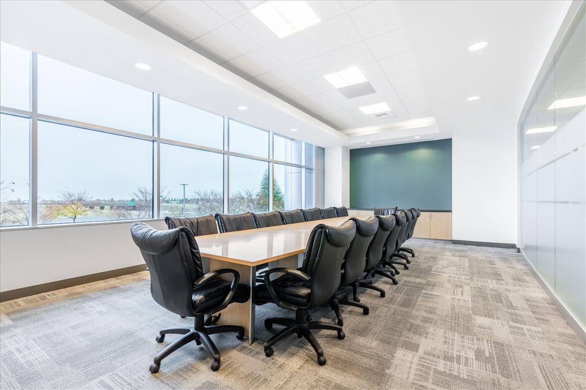 915 Highland Pointe Dr, Highland Reserve Office Space - Roseville