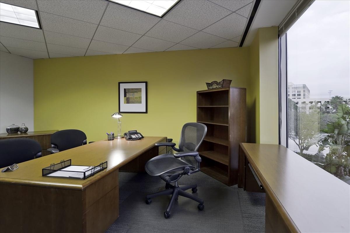 3001 N Rocky Point Dr, Rocky Point Island Office Images