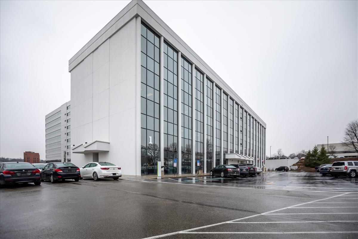 Penn Center East available for companies in Pittsburgh