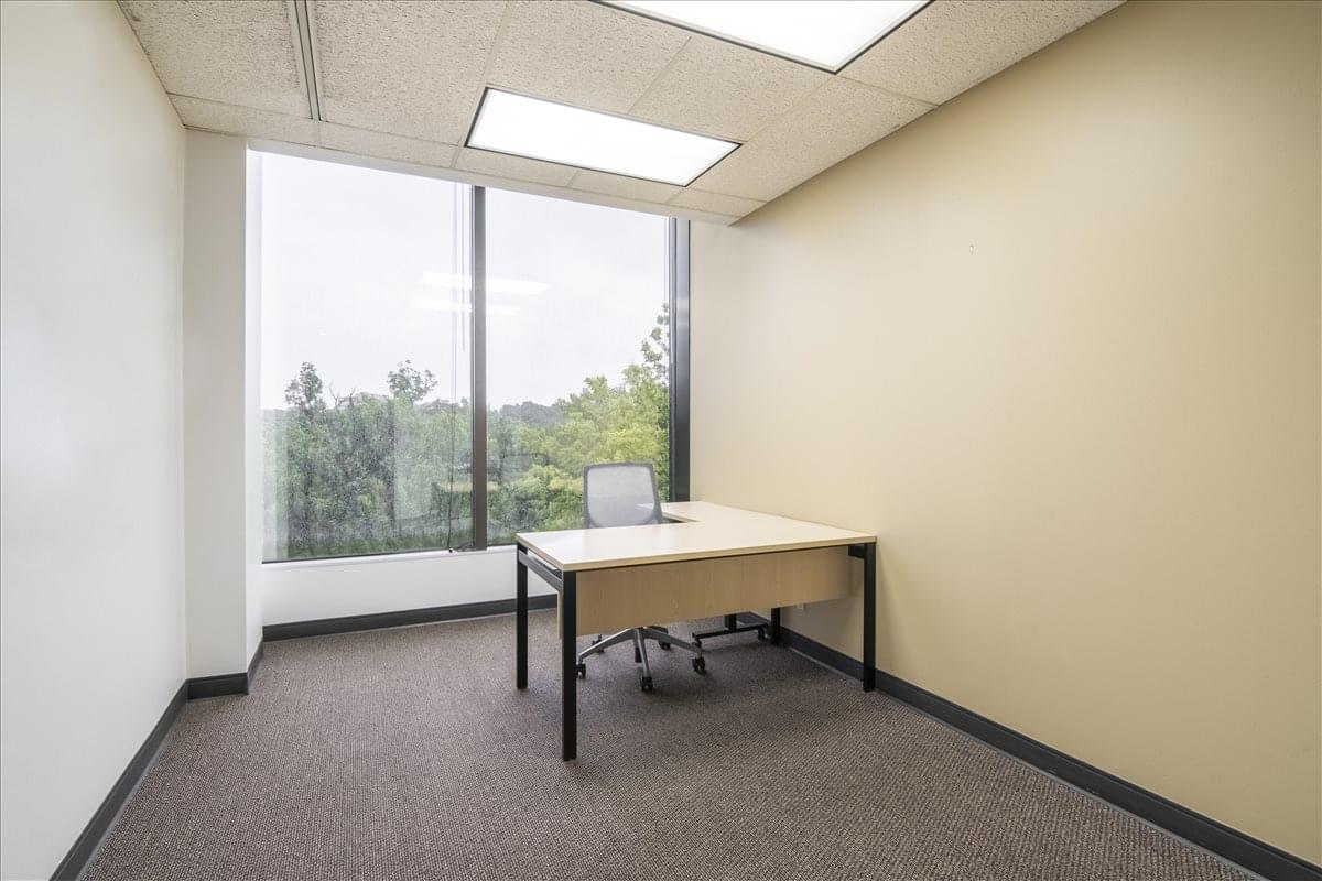 Corporate Woods Office Park, 9393 West 110th St Office Space - Overland Park
