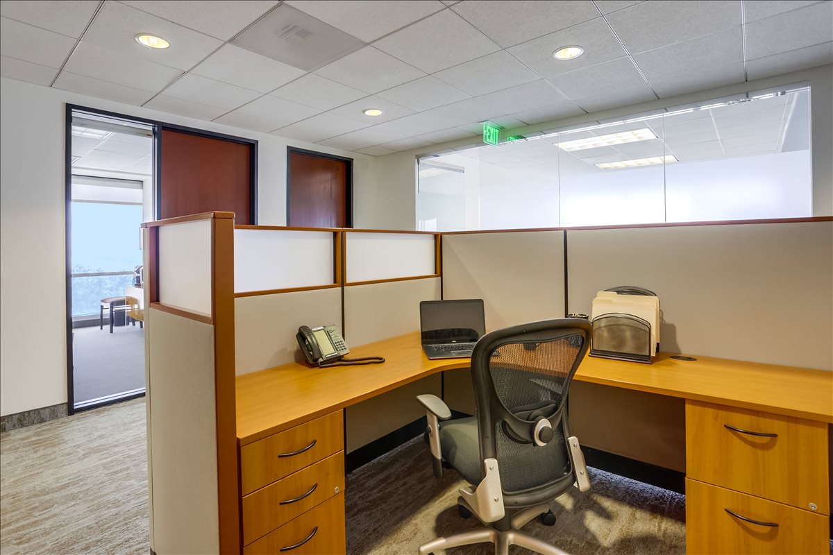 100 Wilshire Blvd Office Space - Santa Monica
