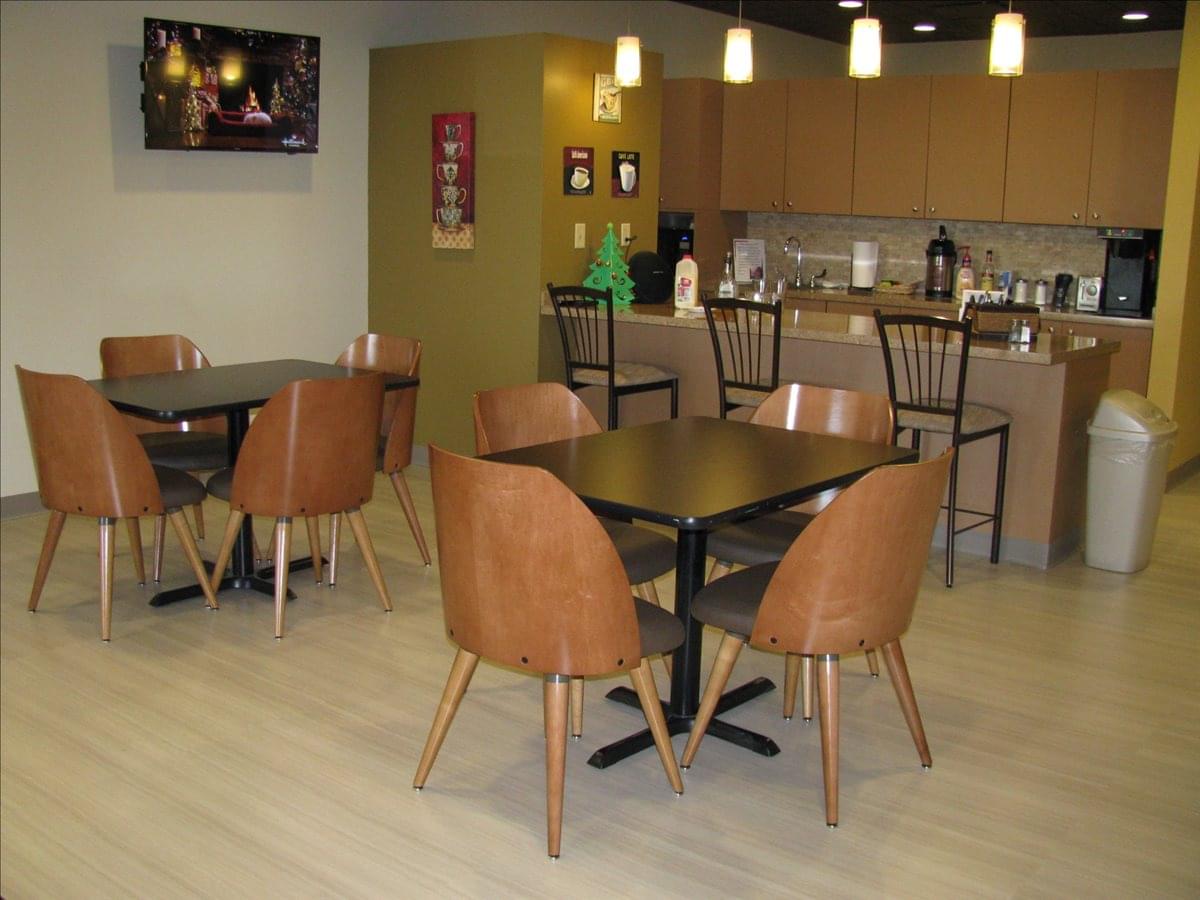 1900 Polaris Parkway, Suite 450 Office Images