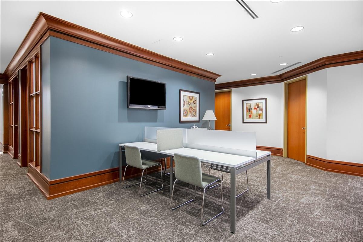 2550 Meridian Blvd Office Images