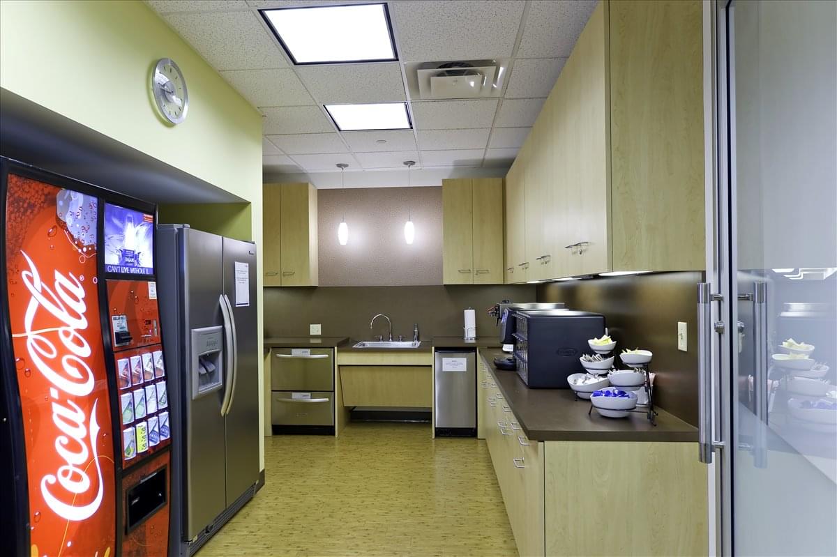 6100 Oak Tree Blvd Office Space - Independence