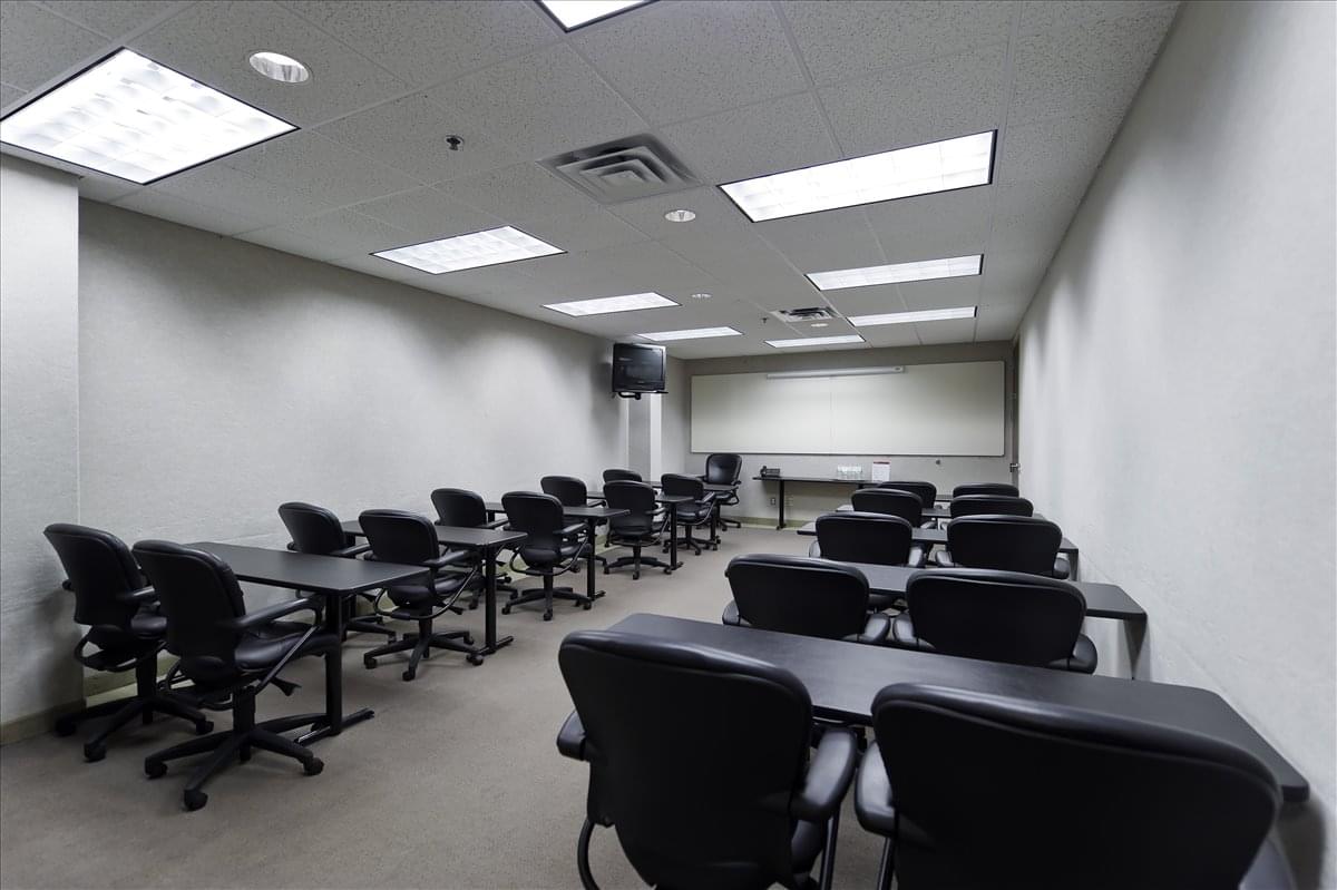 41 University Dr Office Space - Newtown