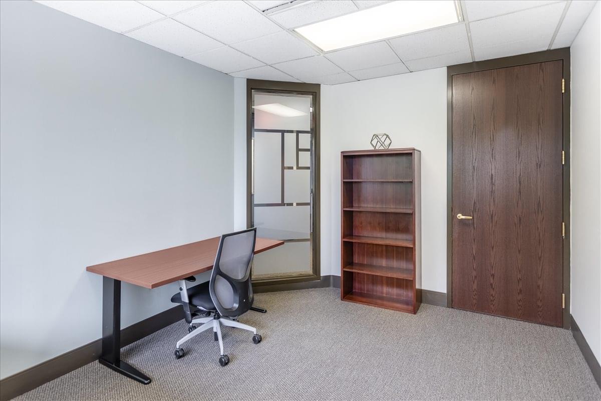 Foster Plaza 5, 651 Holiday Drive, Foster Plaza Office Park Office Space - Pittsburgh