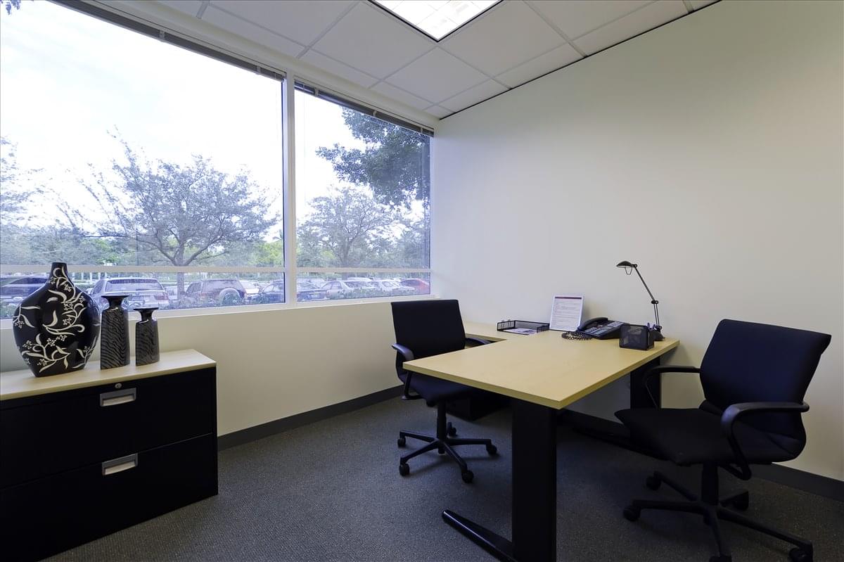 Huntington Square III, 3350 SW 148th Ave Office Images