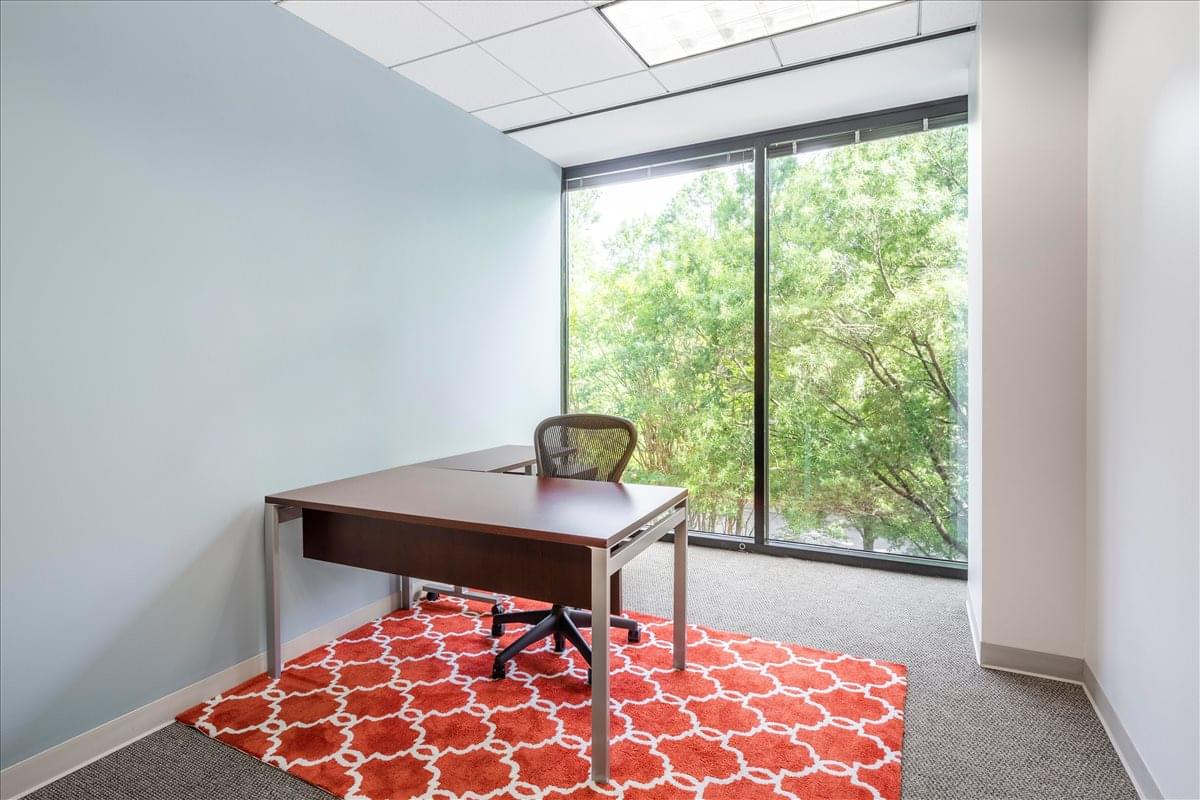 Sterling Pointe, 303 Perimeter Center N, Dunwoody Office Space - Atlanta