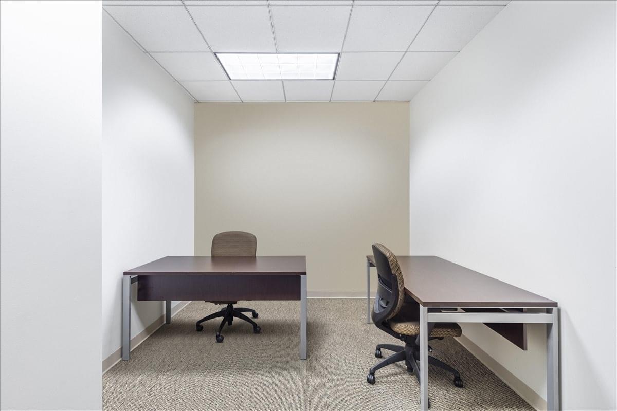 Sterling Pointe, 303 Perimeter Center N, Dunwoody Office Space - Atlanta