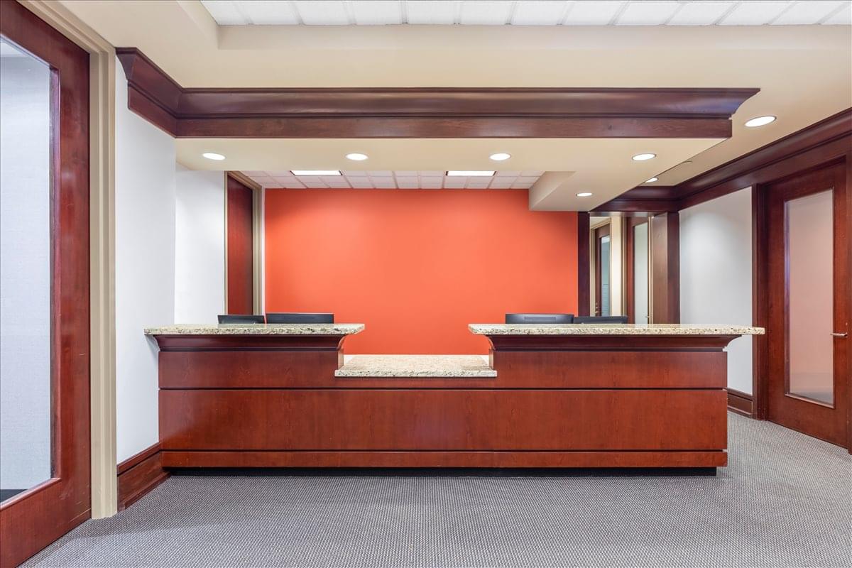 Sterling Pointe, 303 Perimeter Center N, Dunwoody Office Space - Atlanta