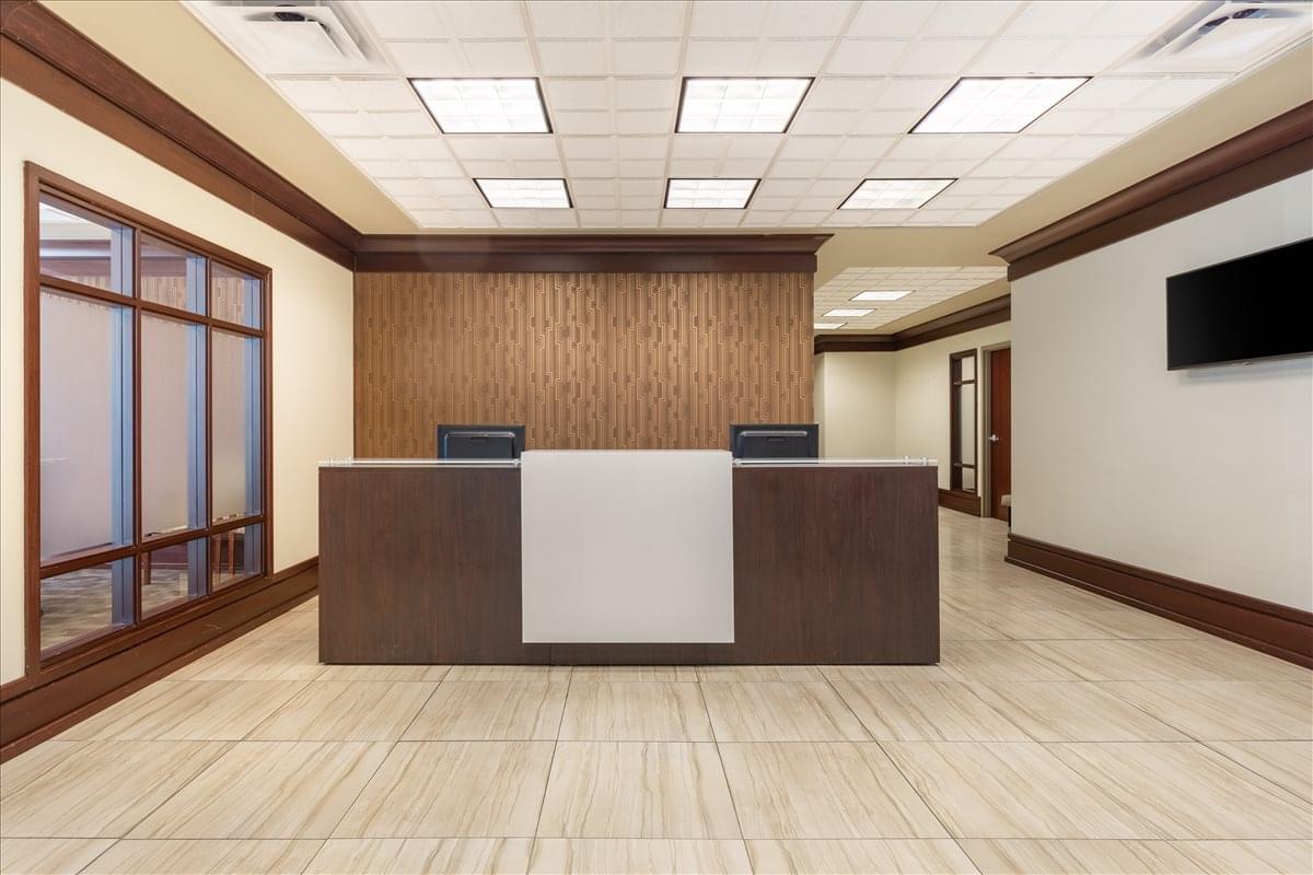 Triad Centre I, 6000 Poplar Avenue Office Images