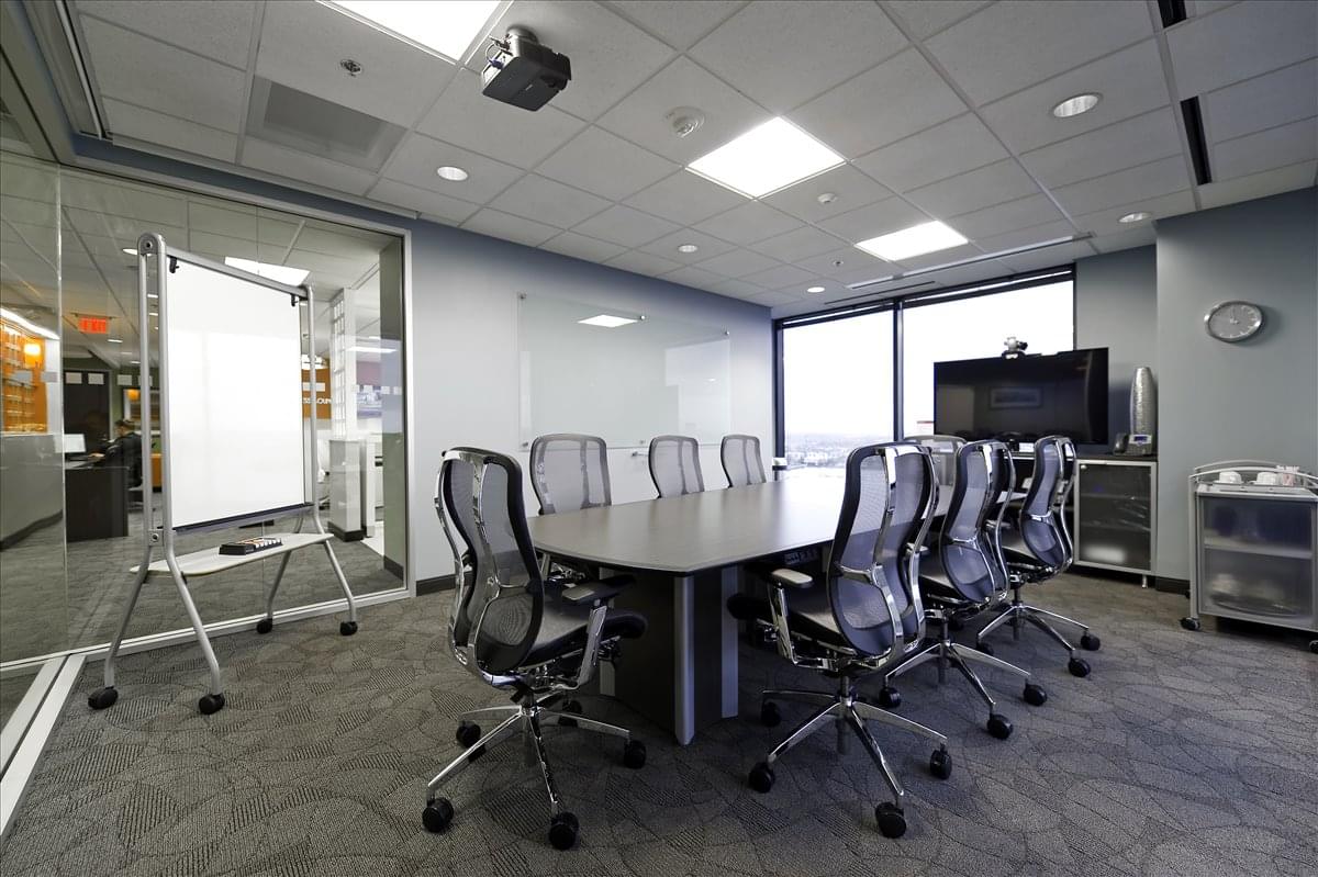 Dominion Tower, 999 Waterside Dr Office Images