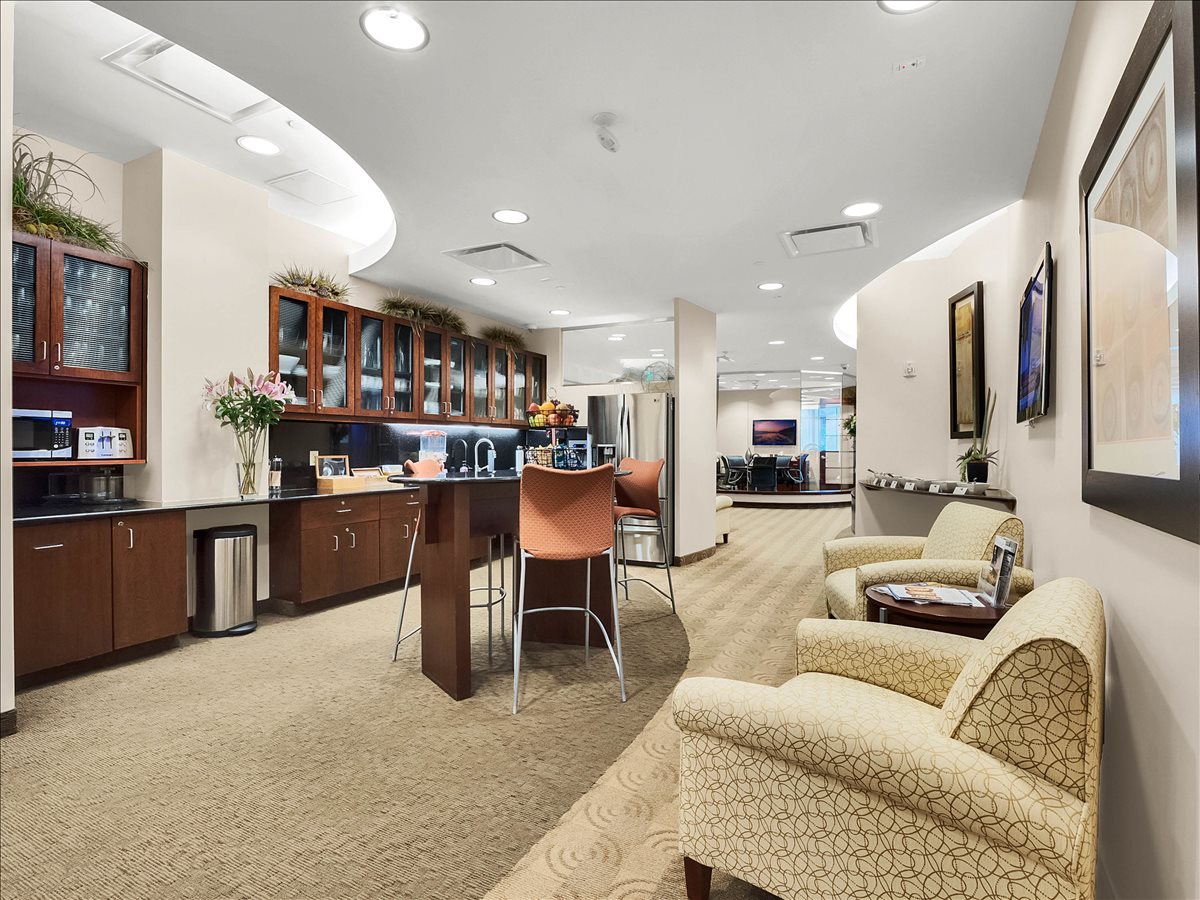 1540 International Pkwy Office Images