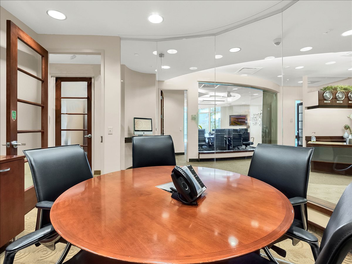 1540 International Pkwy Office Images