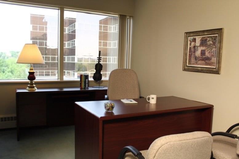 Crown Centre, 5005 Rockside Road, Independence Office Space - Cleveland