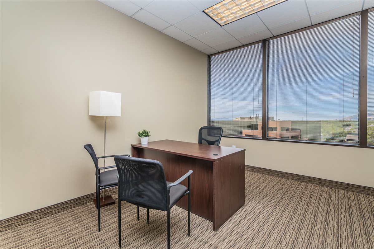 Woodlands Business Park, 4001 700 E Office Images