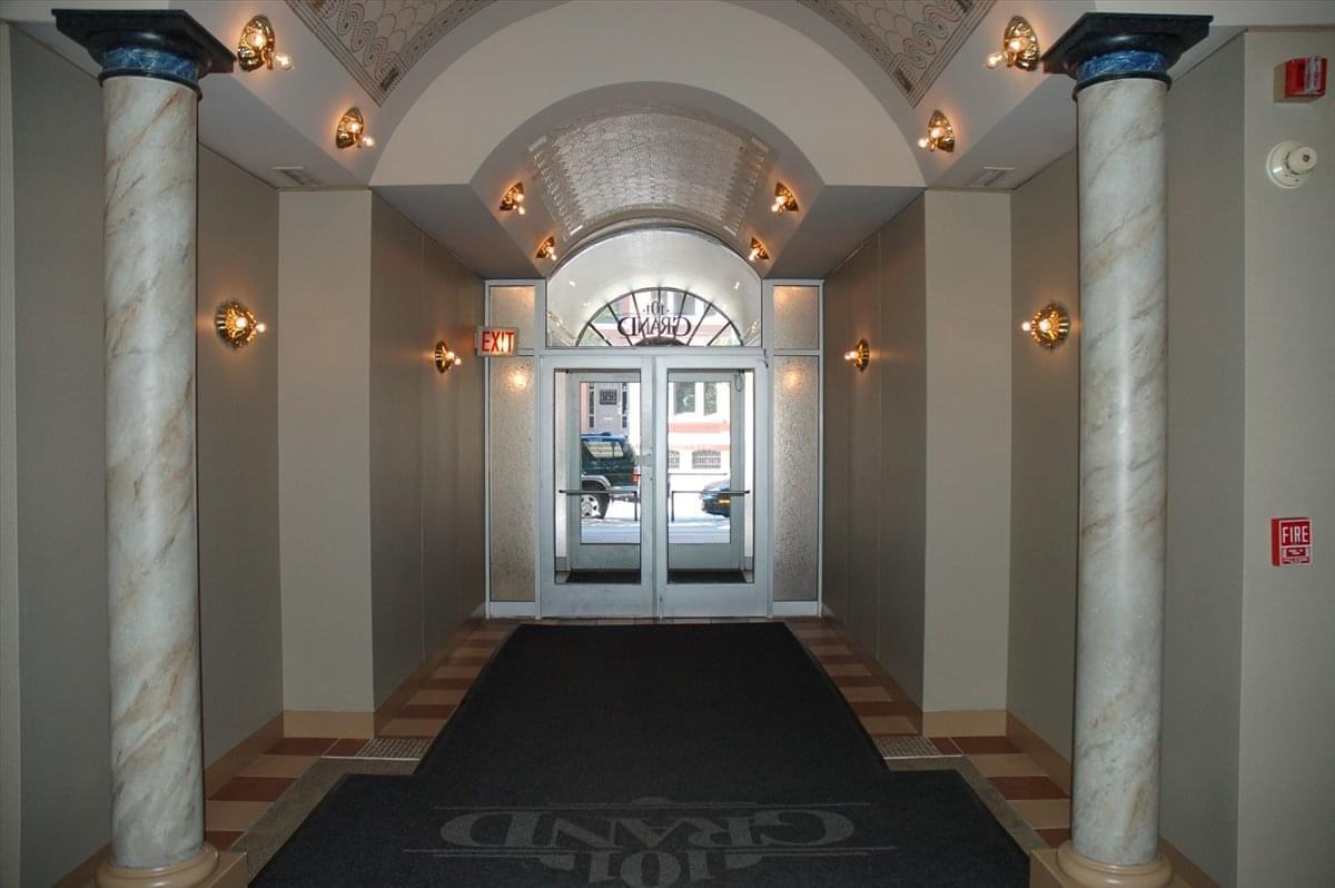 Photo of Office Space on 101 W Grand Ave, Near North Side River North