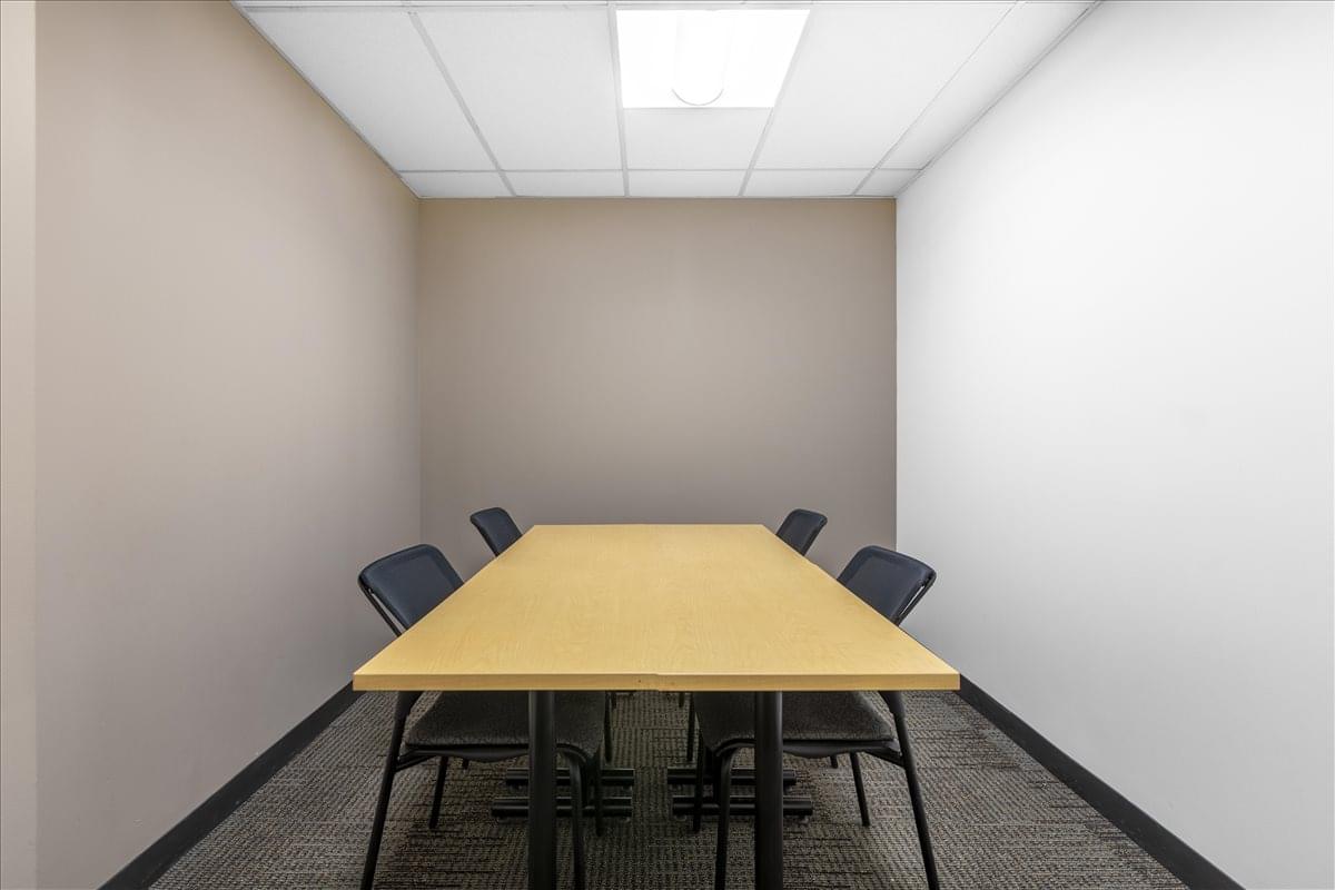 International Plaza, 1 International Plaza Dr, Philadelphia International Airport Office Space - Philadelphia