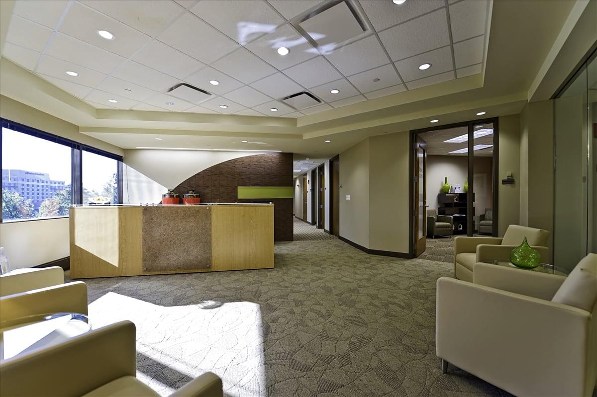 Old Orchard, 5250 Old Orchard Rd Office Space - Skokie