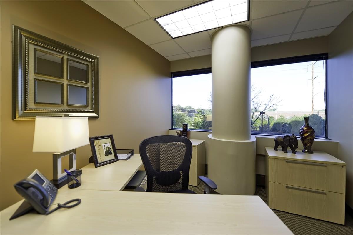 Old Orchard, 5250 Old Orchard Rd Office Space - Skokie