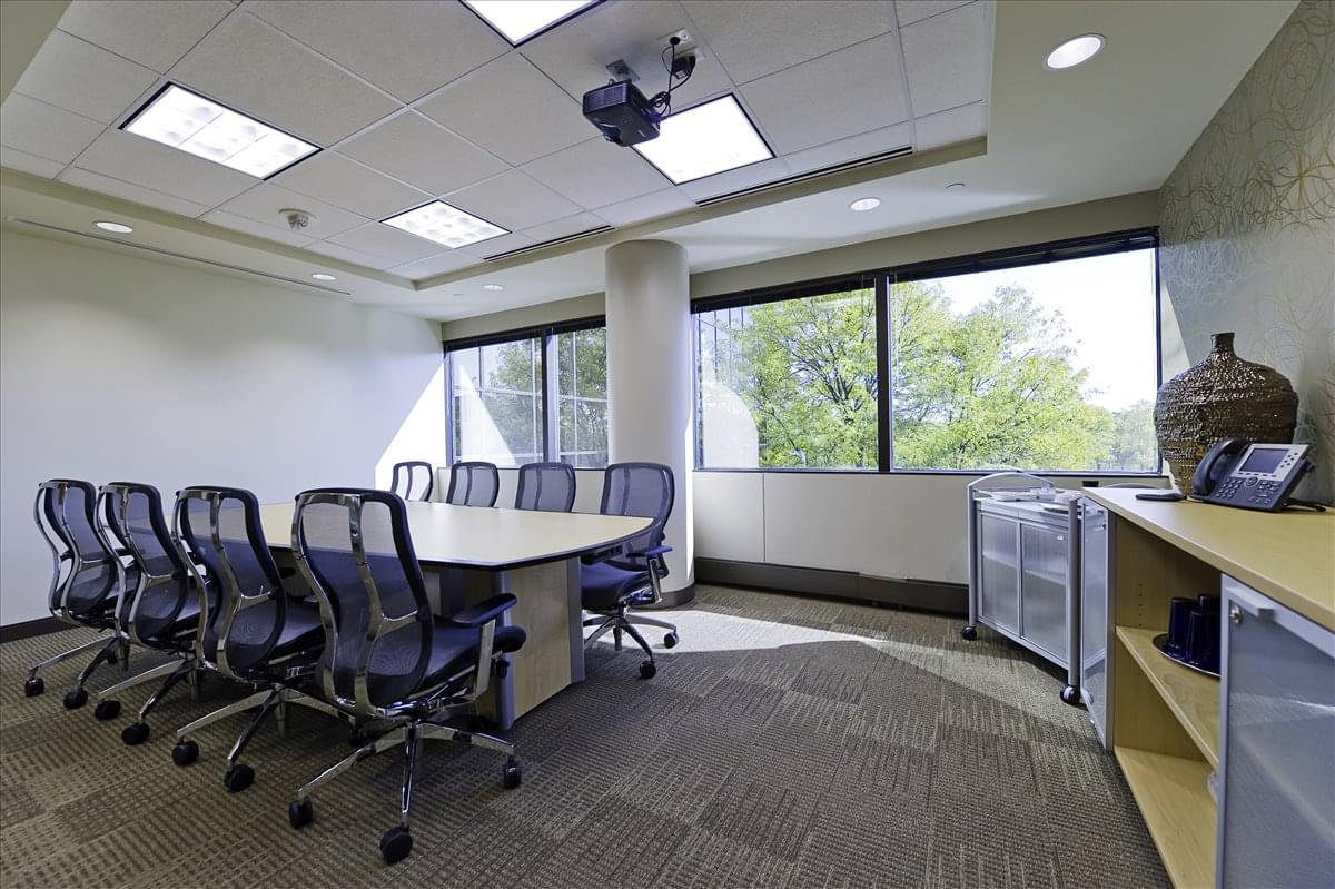 Old Orchard, 5250 Old Orchard Rd Office Space - Skokie