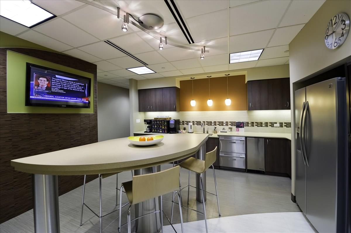 Old Orchard, 5250 Old Orchard Rd Office Space - Skokie