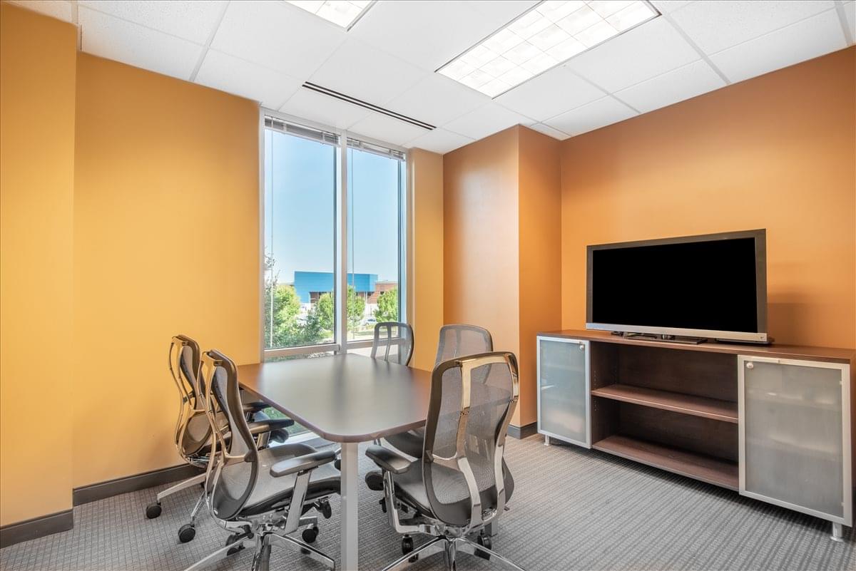Linville Building, 10130 Perimeter Pkwy, North Lake, Wedgewood Office Images