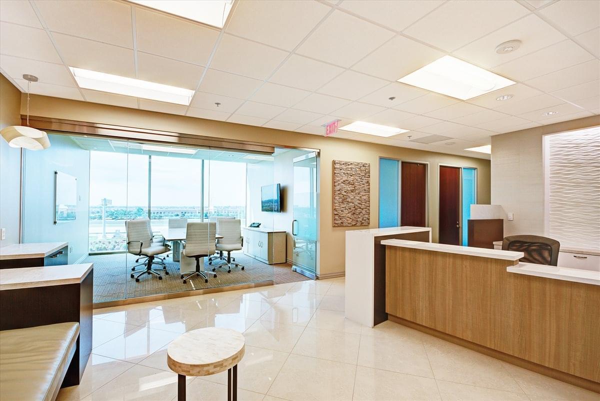 Valliance Plaza, 5900 Lake Forest Dr Office Images