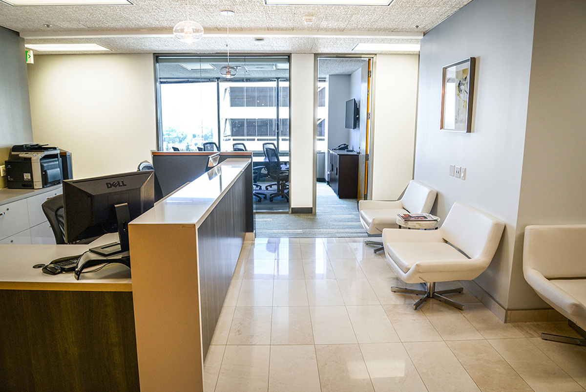Valley Executive Tower, 15260 Ventura Blvd Office Images
