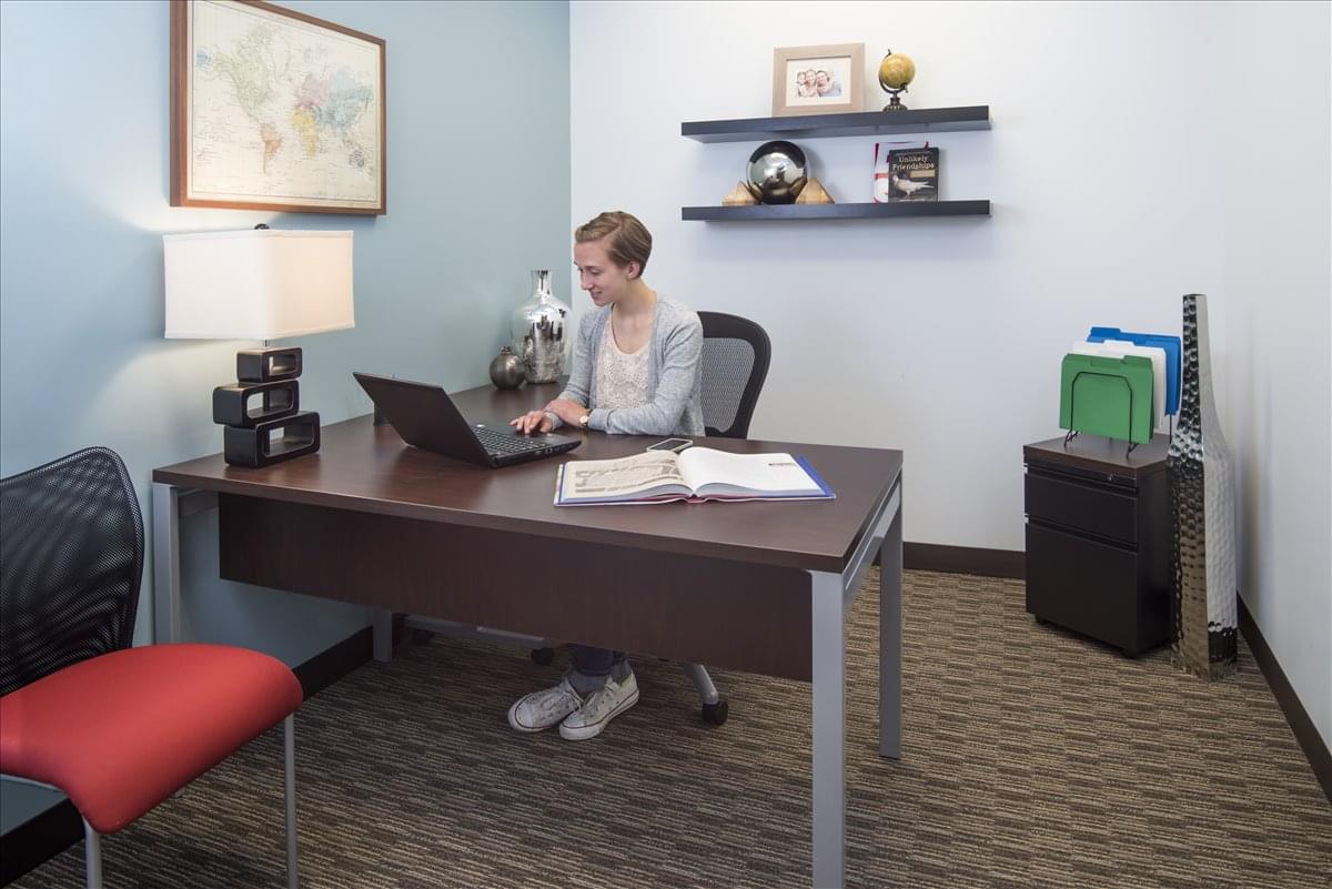 301 Edgewater Pl Office Space - Wakefield