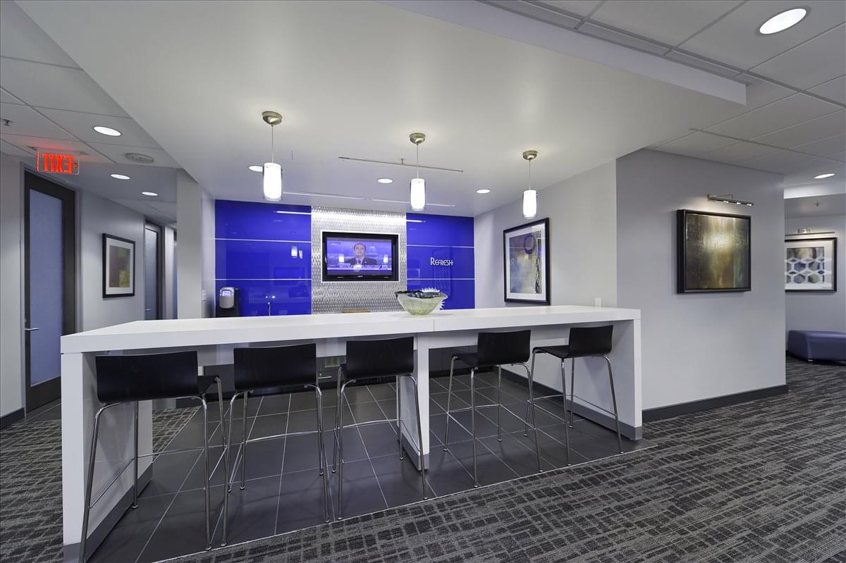 3900 N Causeway Blvd Office Space - Metairie