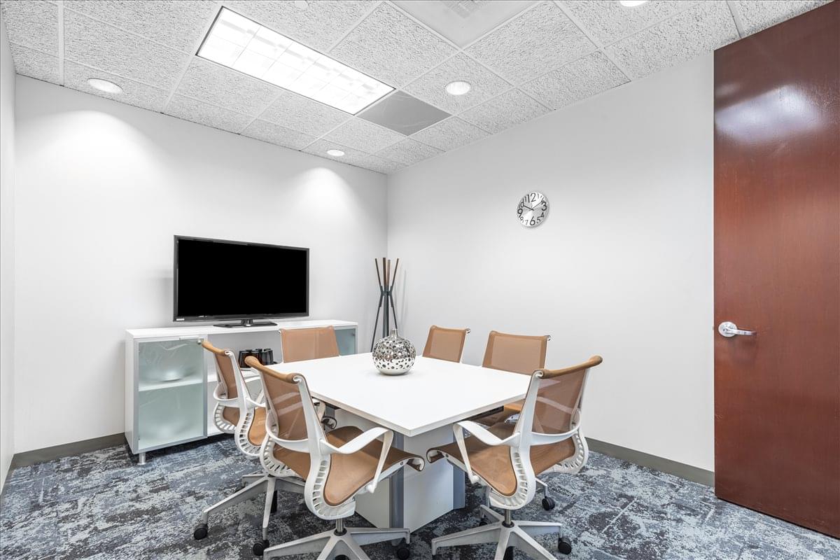 400 Galleria Pkwy, 15th Fl Office Images