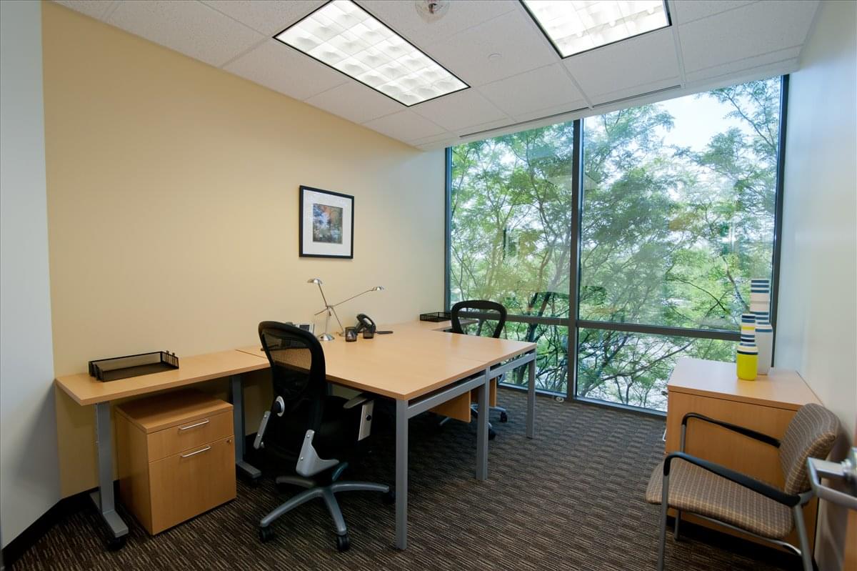 1829 Reisterstown Rd Office Images