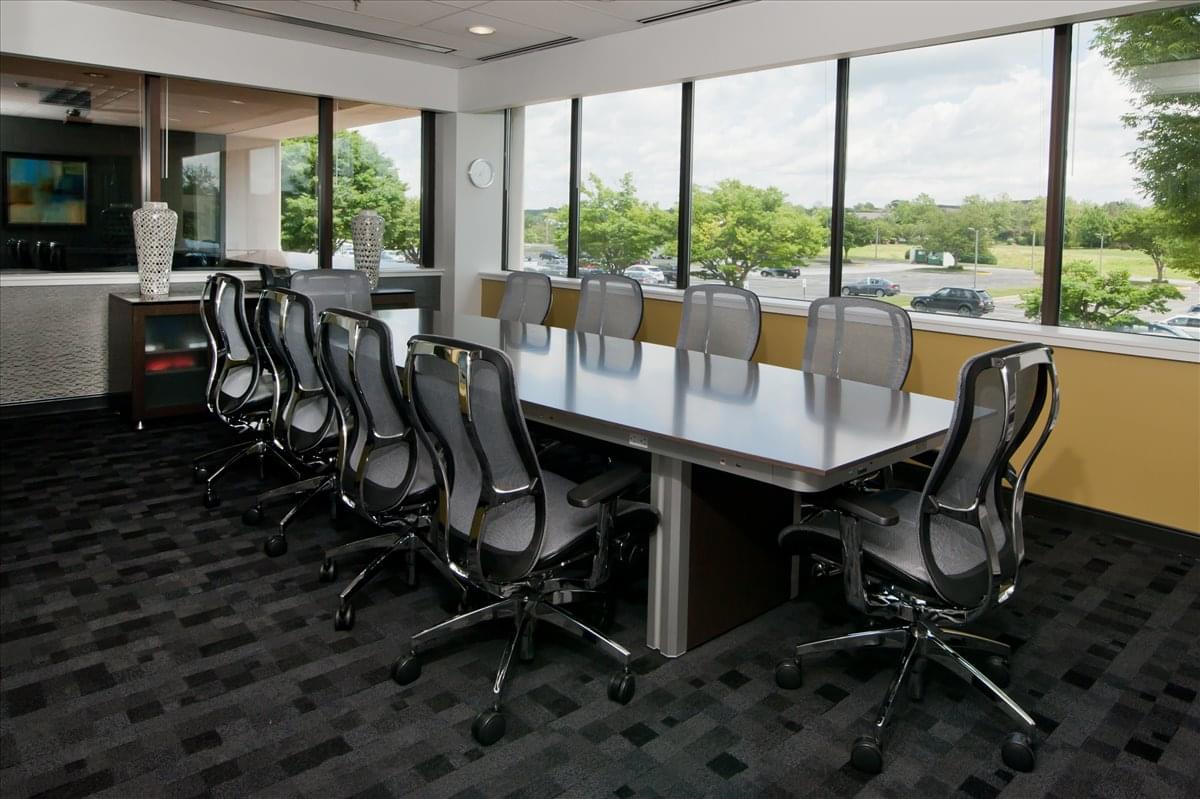 325 Sentry Parkway West Office Images