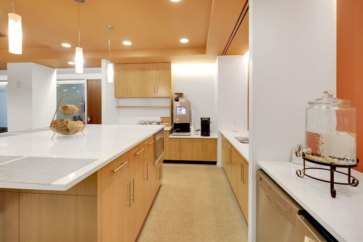 745 5th Ave, Plaza District, Midtown Office Space - Manhattan