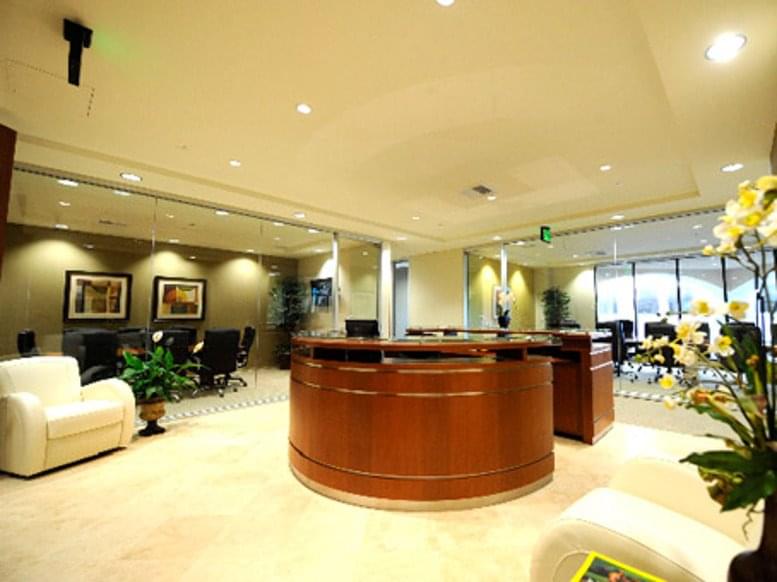 2945 Townsgate Rd Office Images