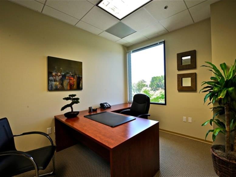 2945 Townsgate Rd Office Images