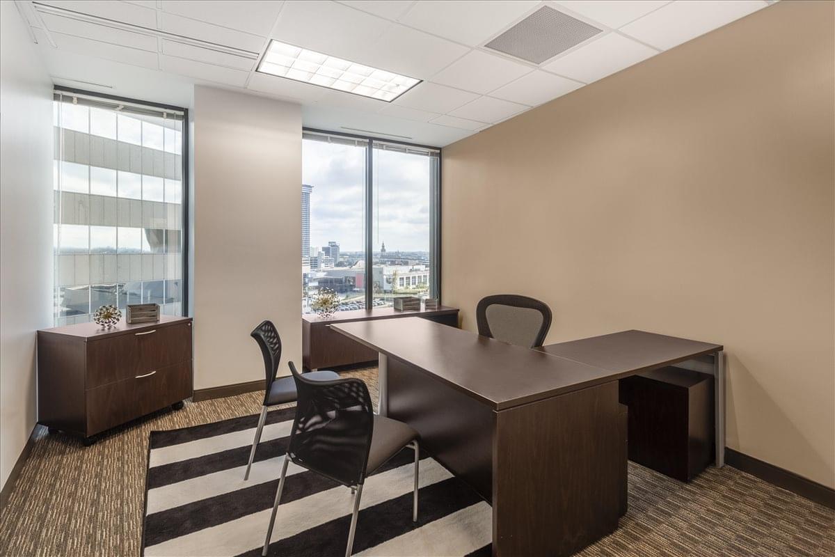 1615 Poydras Street Office Space - New Orleans