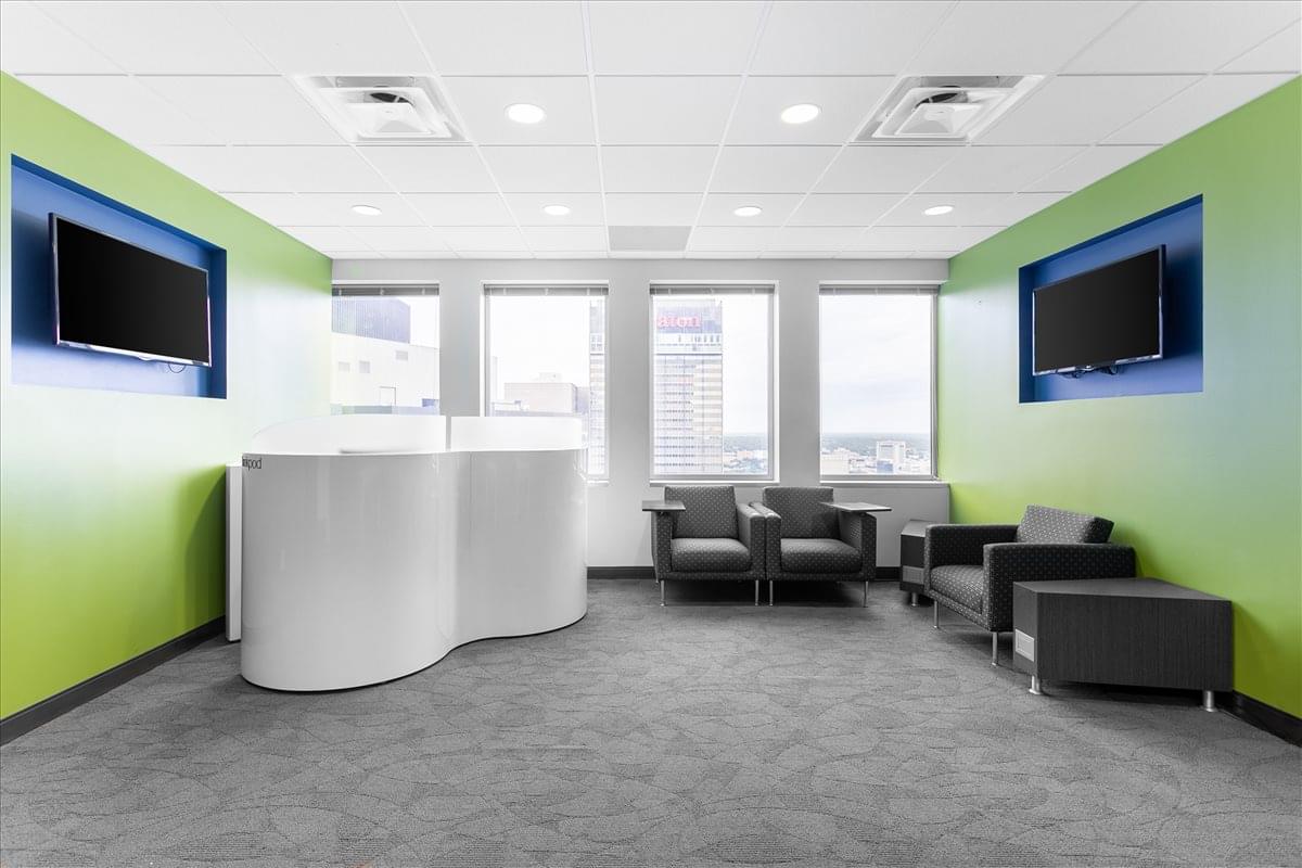 Republic Center, 325 North St Paul St, 31st Fl Office Space - Dallas