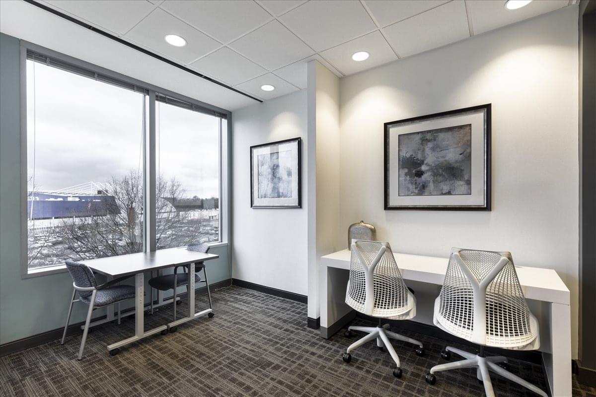 100 Hartsfield Center Pkwy Office Images