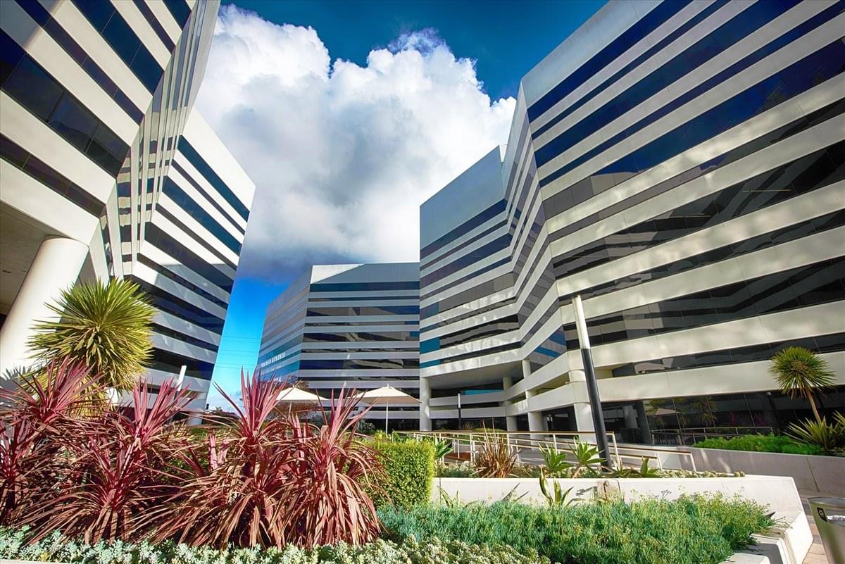 Manhattan Beach Towers available for companies in Manhattan Beach